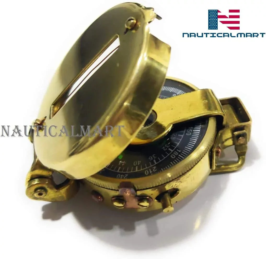 Pocket Classic Outdoor Travelling Style Equipment, Military Camping Fashioned Navigational Old Camping Brass Compass