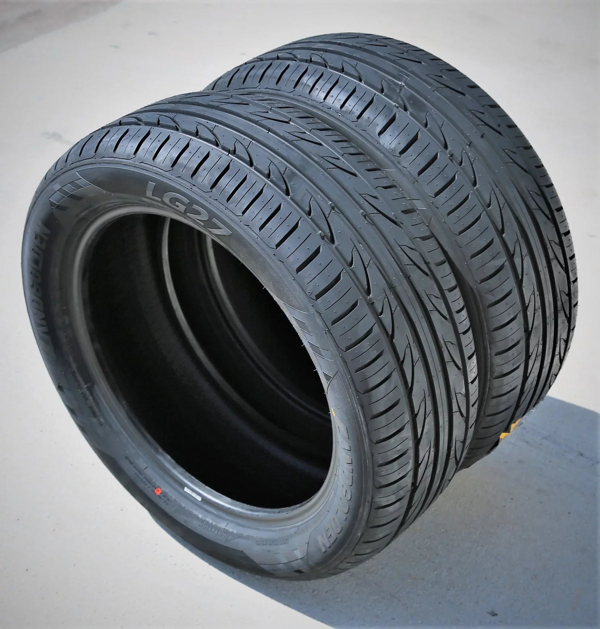 2011-15 Fits: LG27 High ZR Camry Landgolden 2012 A/S Toyota All Season Chevrolet Performance Cruze 225/45R18 95W XL XLE LTZ, Tire