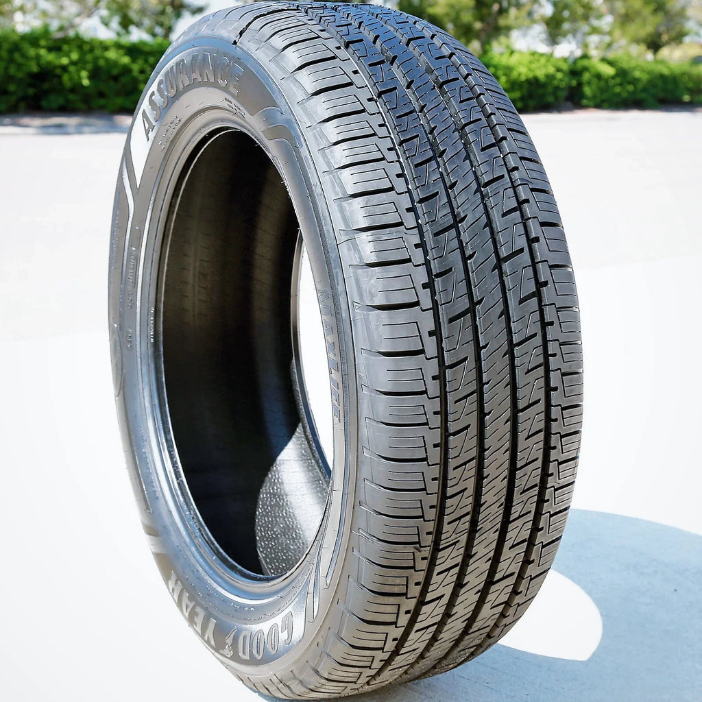 Honda 2012-18 All EX-T Season Assurance Fits: Focus Goodyear 2016-18 Titanium, A/S MaxLife Tire Ford Civic 215/50R17 XL 95V